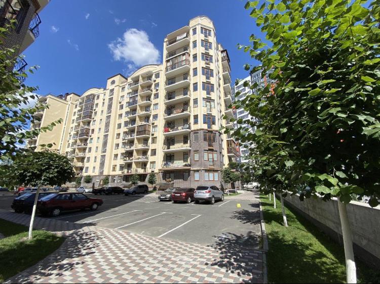 Luxury Emerald Apartments Irpień Zewnętrze zdjęcie