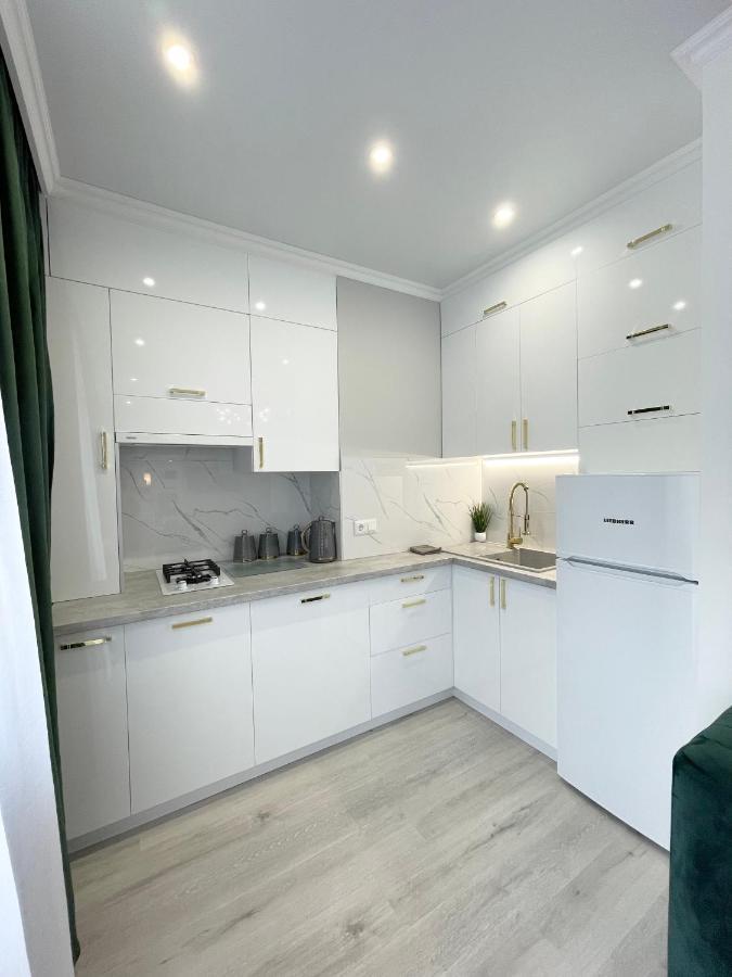 Luxury Emerald Apartments Irpień Zewnętrze zdjęcie