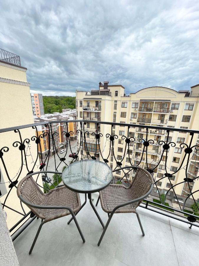 Luxury Emerald Apartments Irpień Zewnętrze zdjęcie